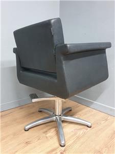 REM UK barber chair black vinyl alloy retro hydraulic swivel salon