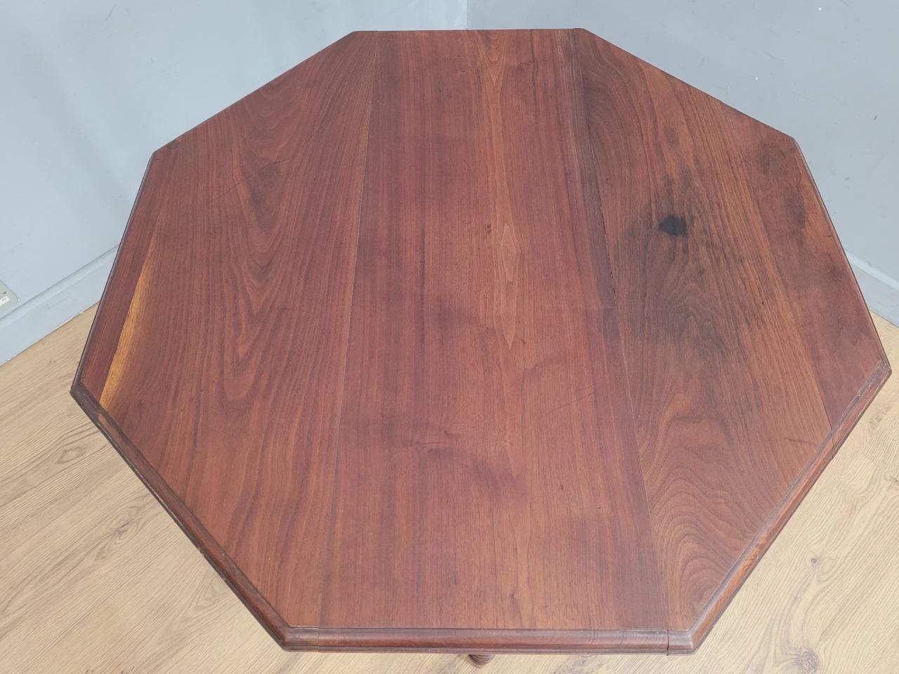 Edwardian Octagonal Table Mahogany Turned Legs Under Tier Occasional