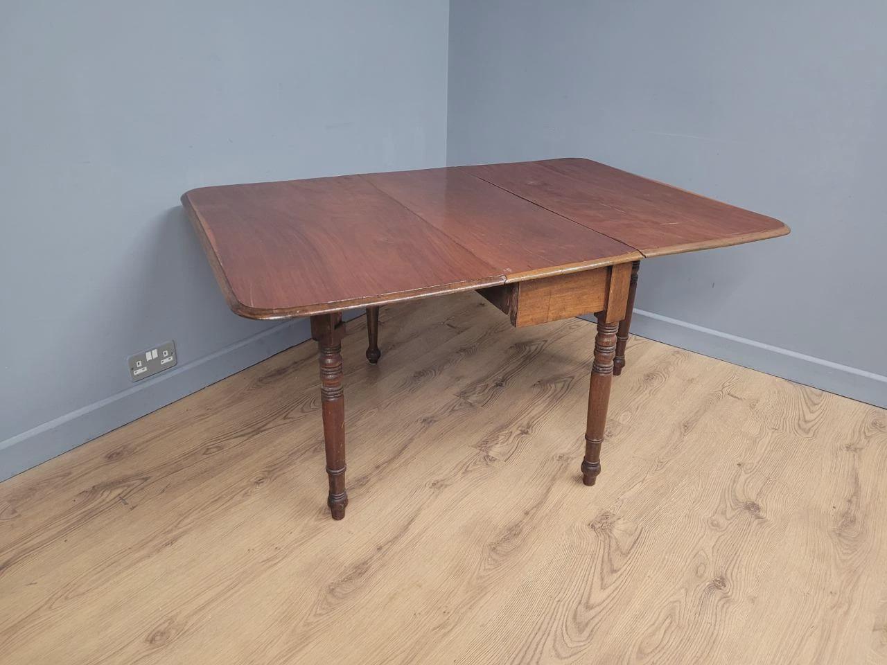 Antique Mahogany Drop Leaf Dining Table Late Victorian Turned Legs