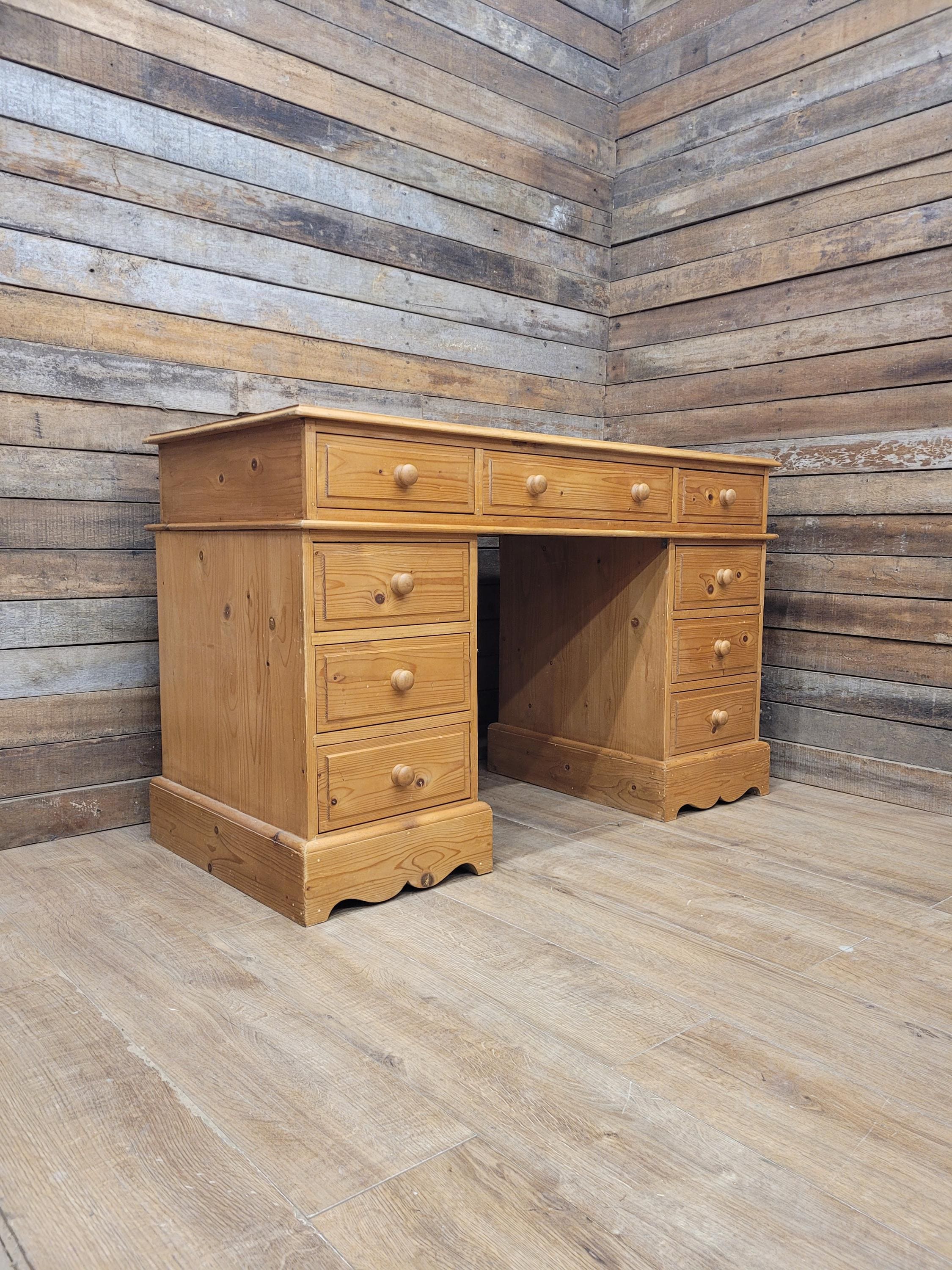 Pine Pedestal Desk Country Style Nine Drawer Home Office Writing Table