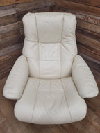 Pair Ekornes Stressless Mayfair Leather Recliners Classic Swivel Armchairs Cream