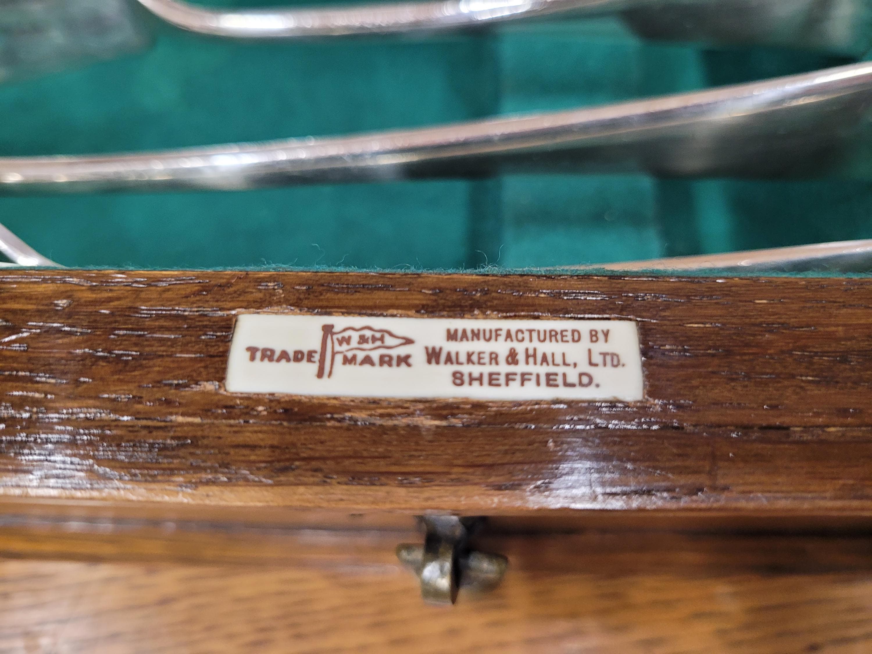 Walker Hall Oak Edwardian Canteen Cutlery Table Barley Twist Cabinet Edwardian
