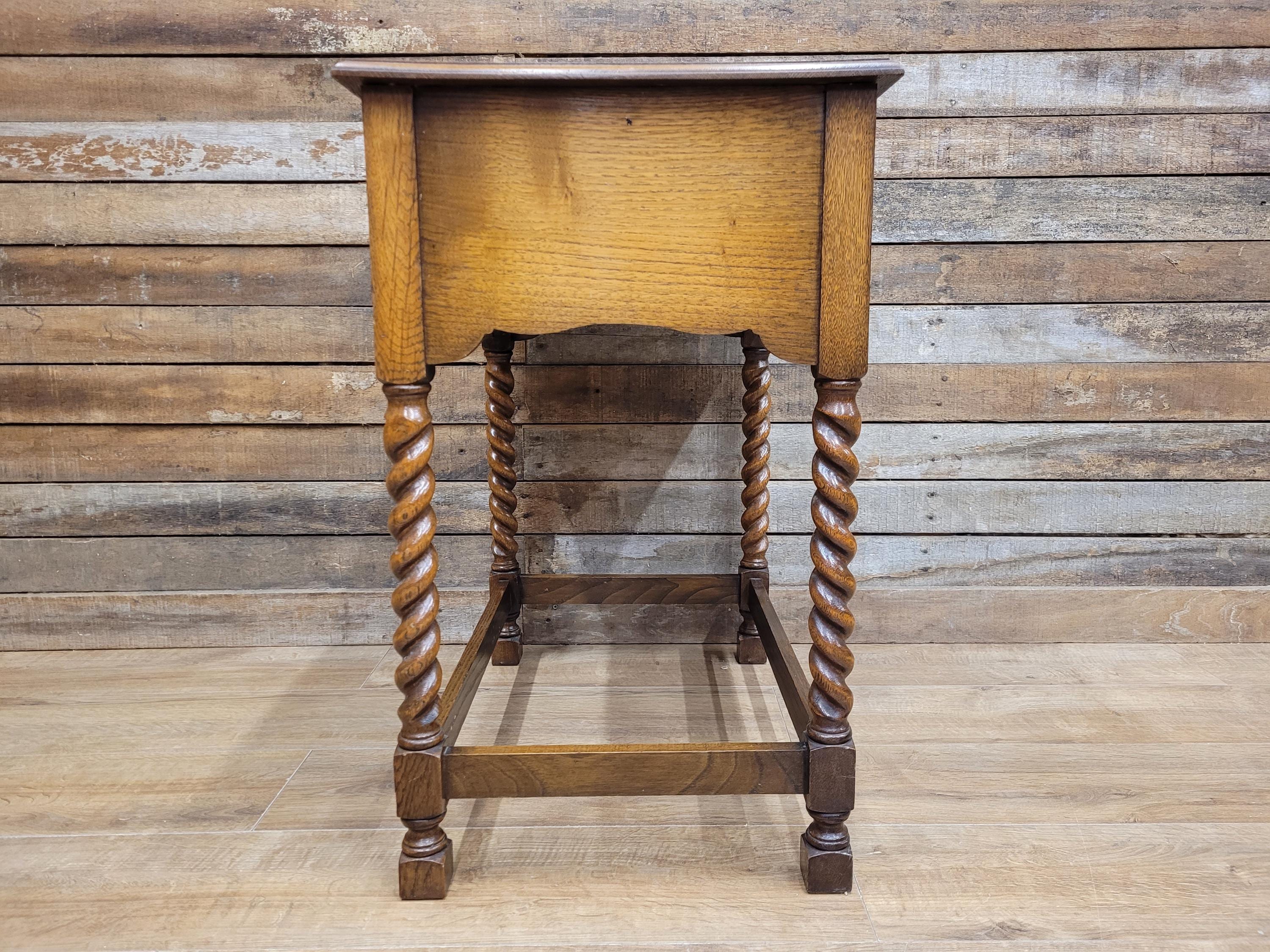 Walker Hall Oak Edwardian Canteen Cutlery Table Barley Twist Cabinet Edwardian