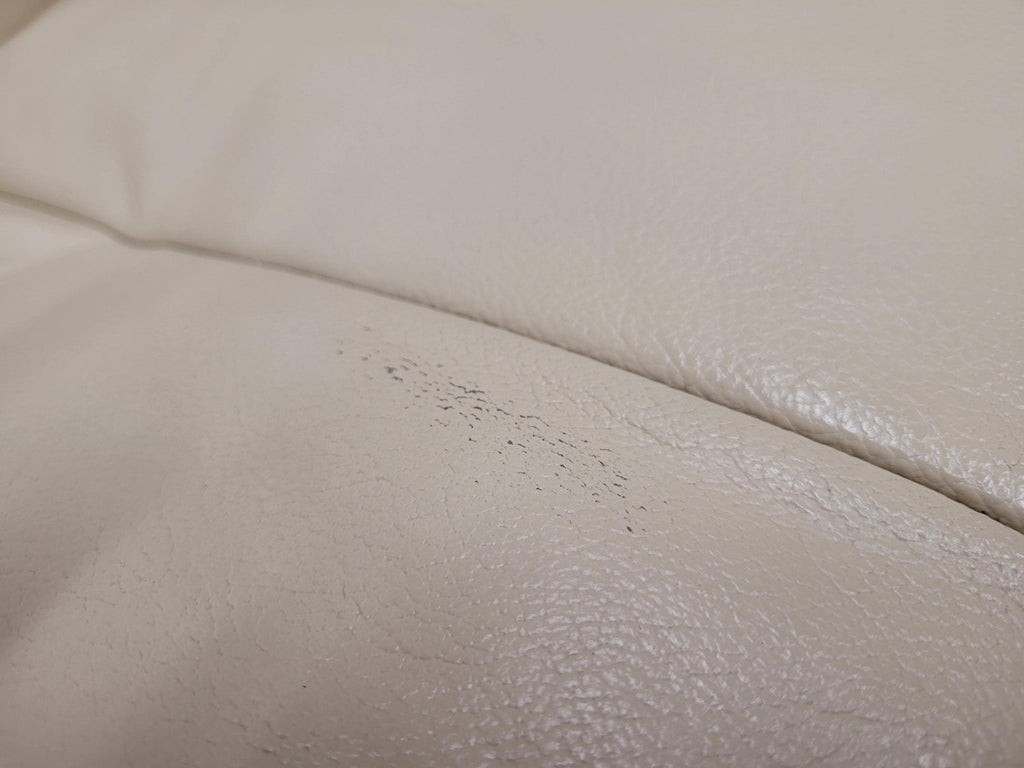 Pair Ekornes Stressless Mayfair Leather Recliners Classic Swivel Armchairs Cream