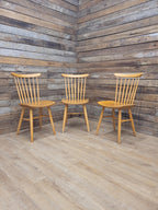 Three Blonde Windsor Dining Chairs Vintage Spindle Back Mid Century Modern