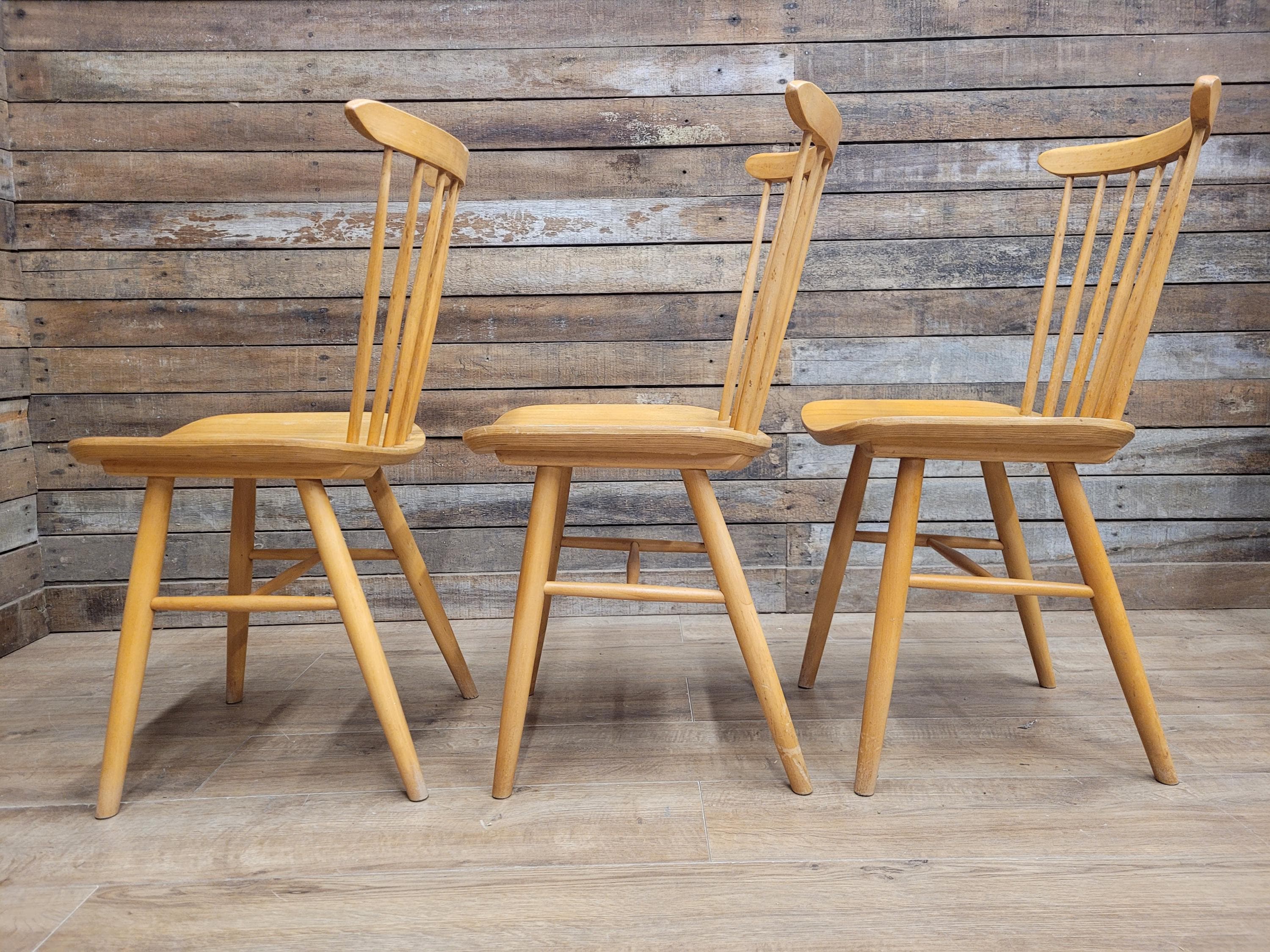 Three Blonde Windsor Dining Chairs Vintage Spindle Back Mid Century Modern