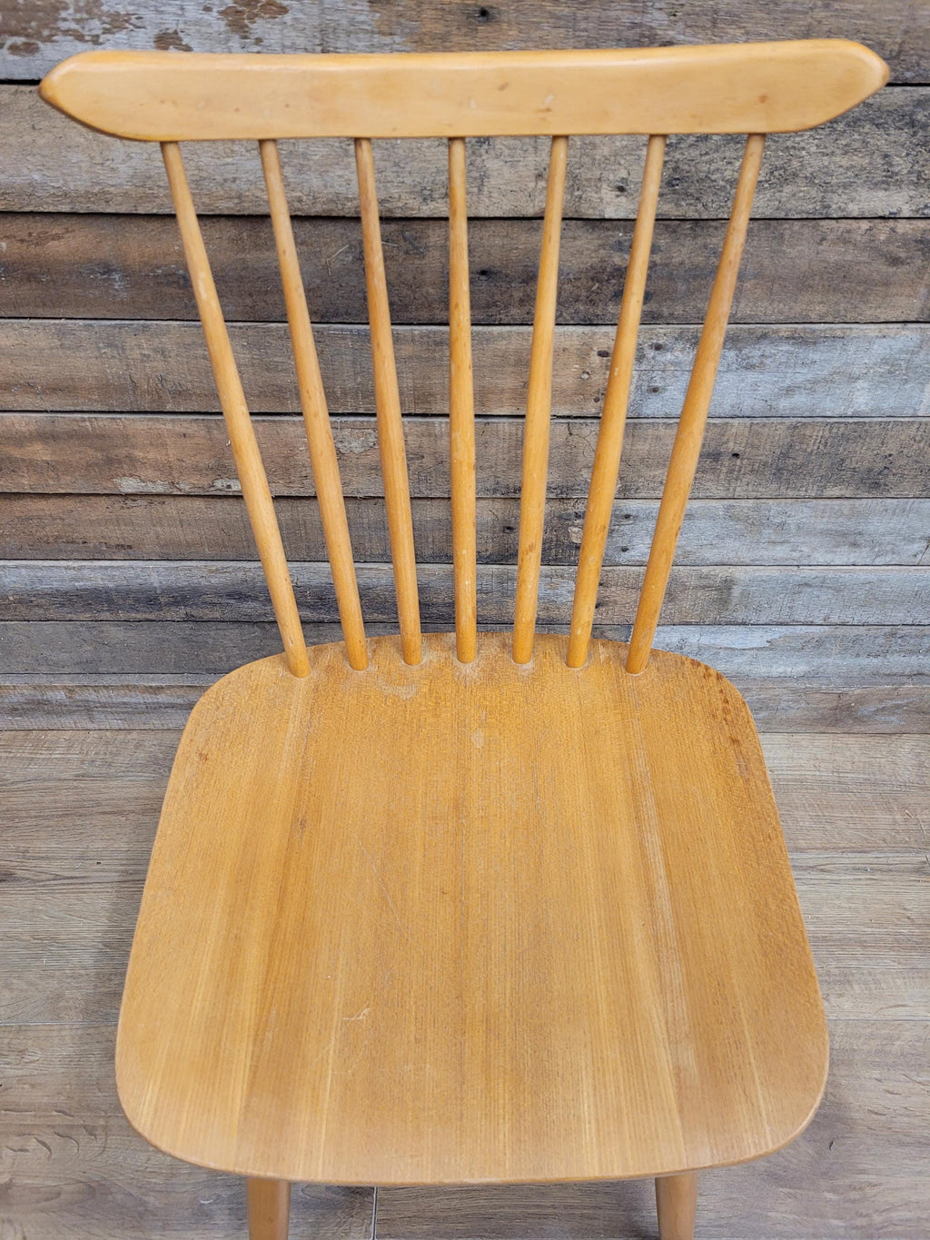 Three Blonde Windsor Dining Chairs Vintage Spindle Back Mid Century Modern