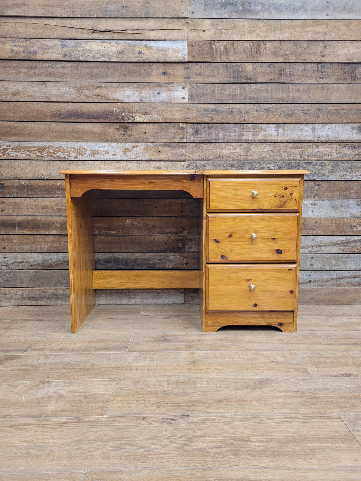 Pine Pedestal Desk Traditional Three Drawer Writing Table