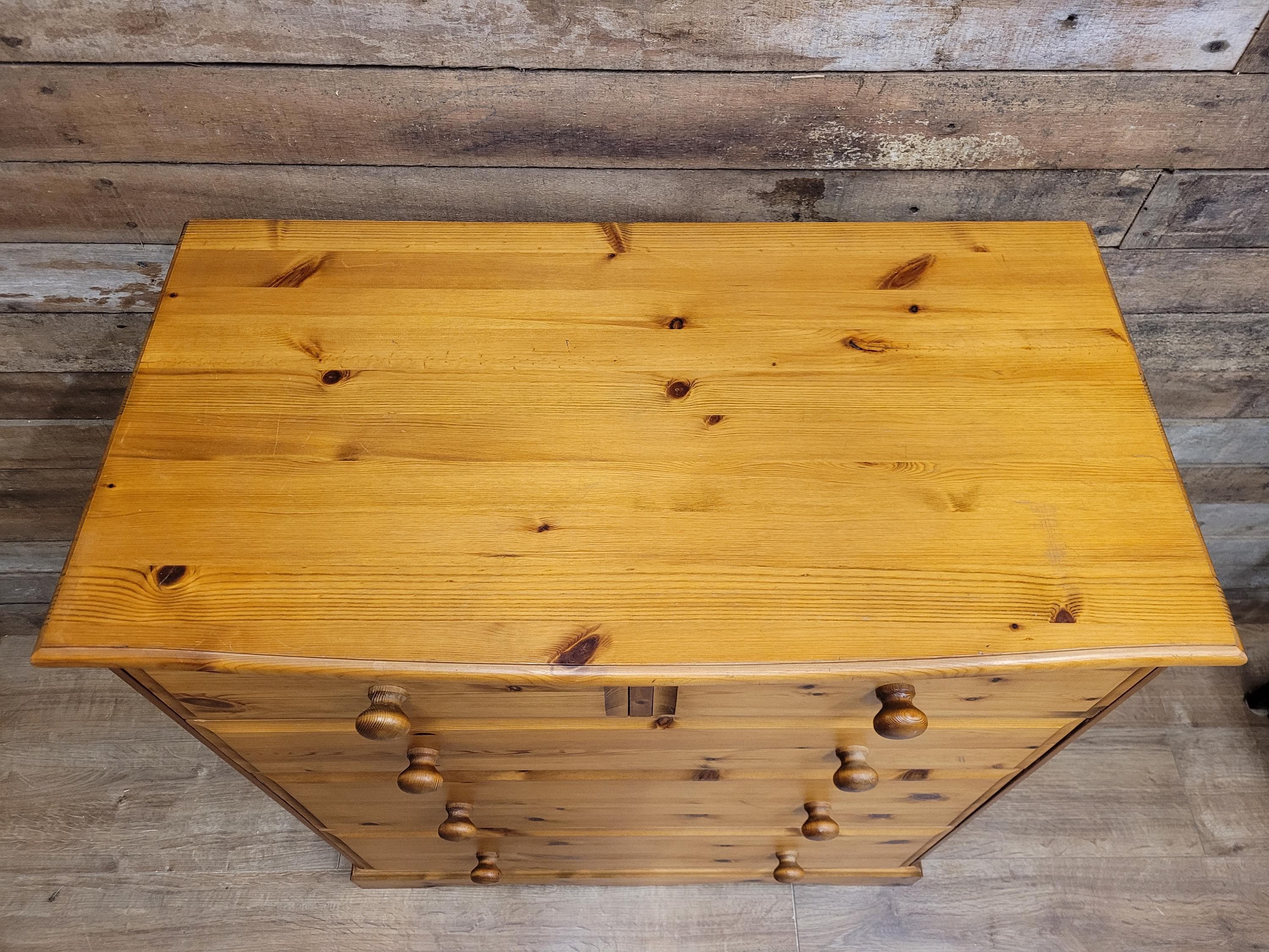 Pine Chest Of Drawers 2 over 3 Vintage 5 Drawers