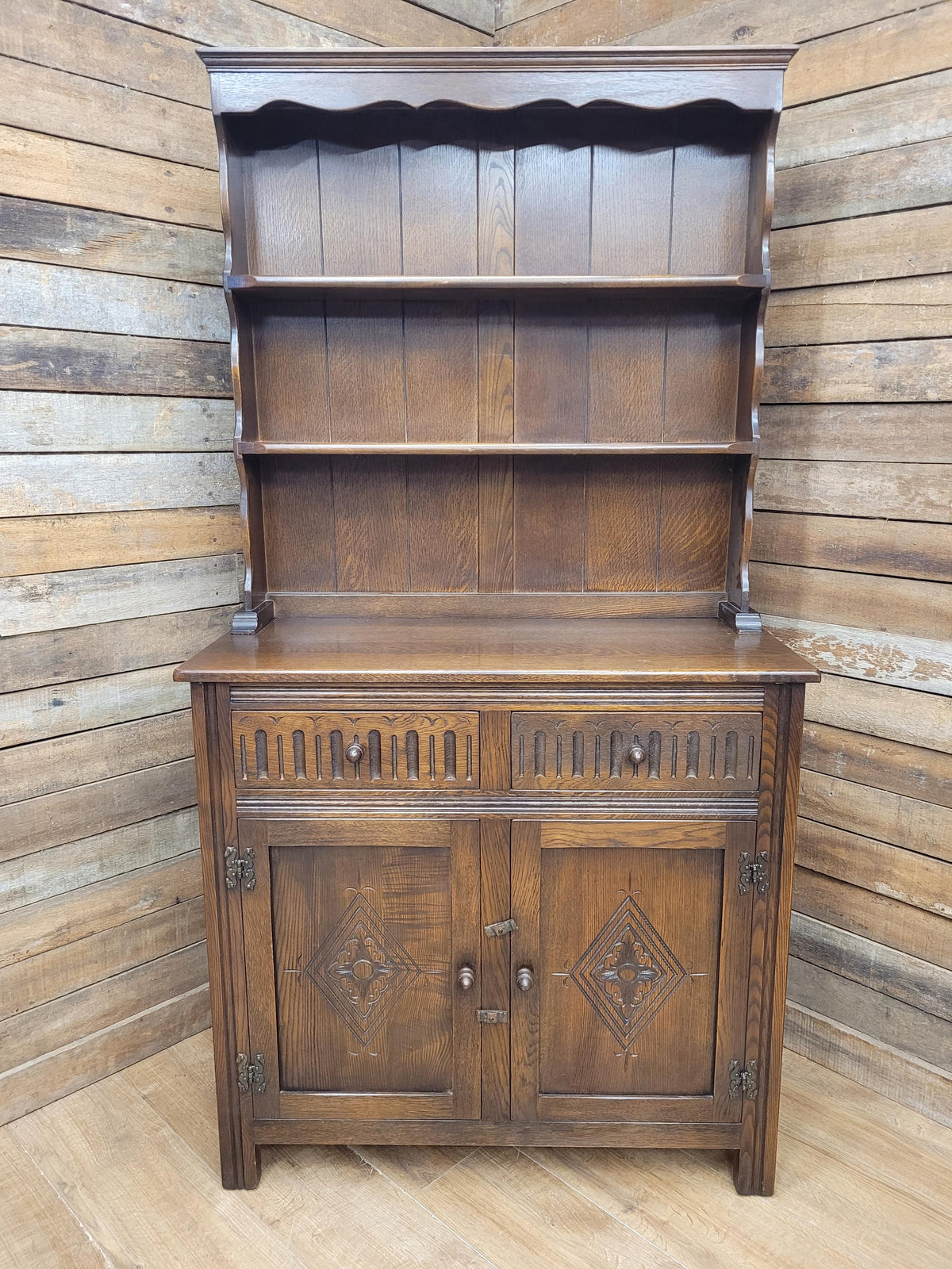Jaycee Oak Welsh Dresser Vintage Carved Kitchen Display Cabinet Cupboard