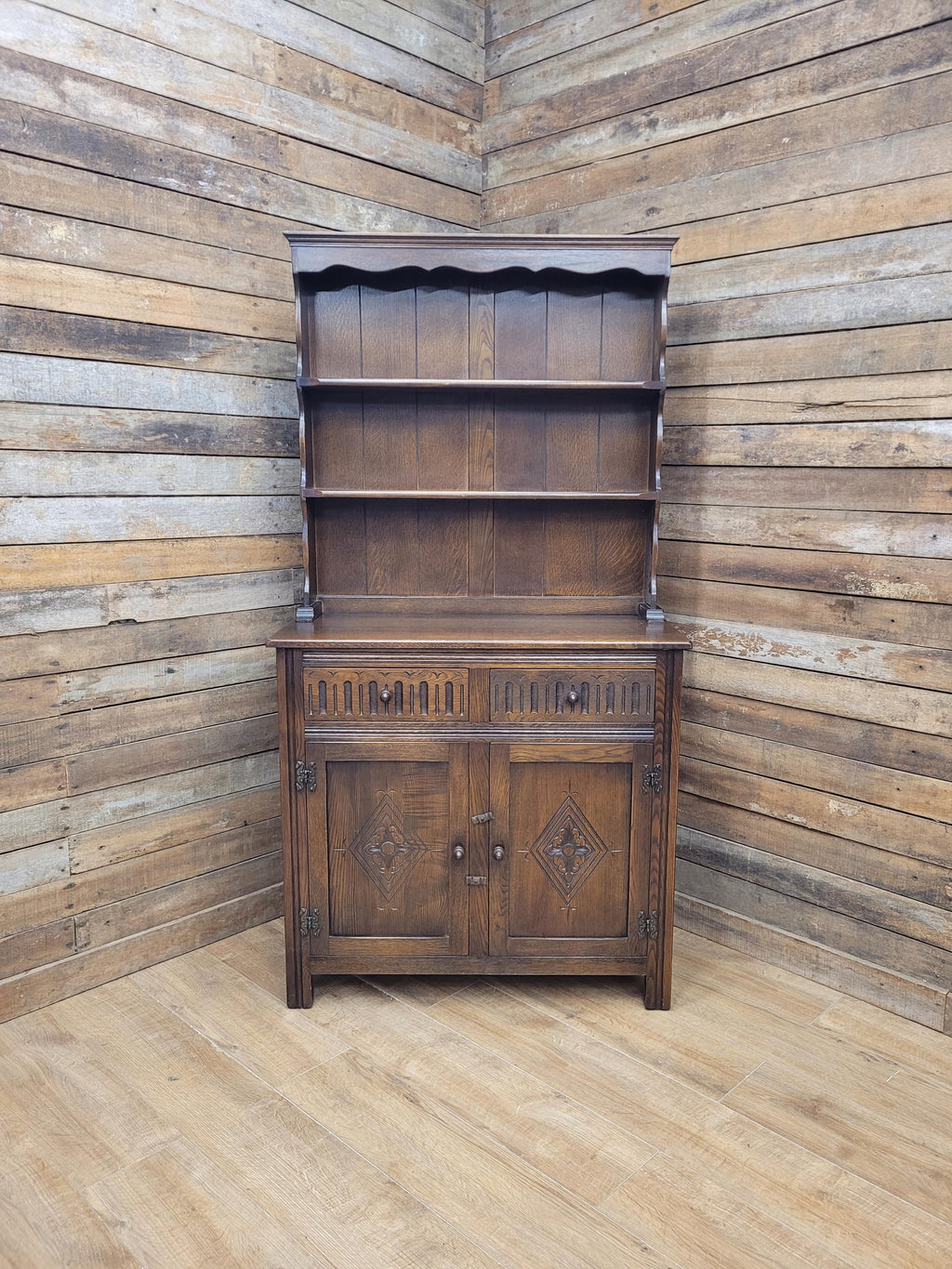 Jaycee Oak Welsh Dresser Vintage Carved Kitchen Display Cabinet Cupboard